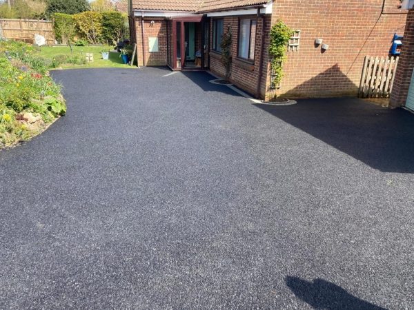 Tarmac Contractors Up Hatherley