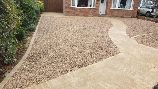 Gravel installation in Bishops Cleeve, Gloucestershire