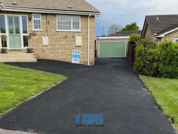 Tarmac Driveway Re Sealed In Winstone Gloucestershire 3.jpeg