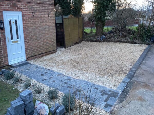 Gravelled Driveways Gloucestershire, UK